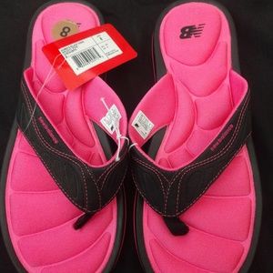 new balance solace flip flops
